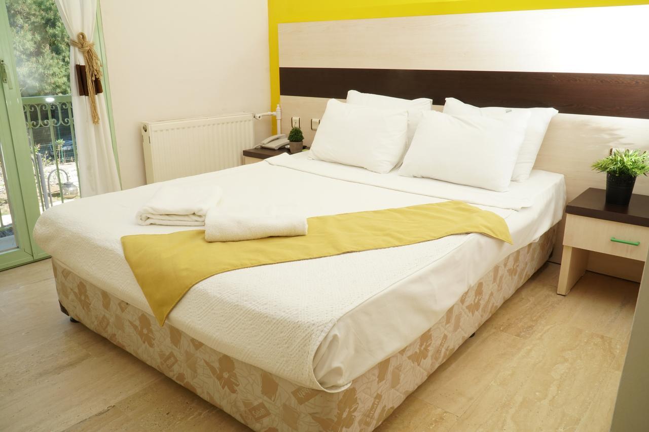 R+ Hotel By Rooms Çeşme Dış mekan fotoğraf