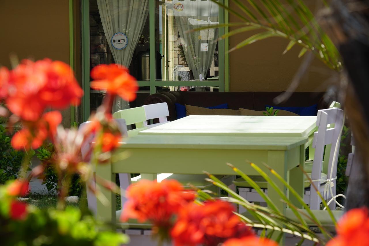 R+ Hotel By Rooms Çeşme Dış mekan fotoğraf